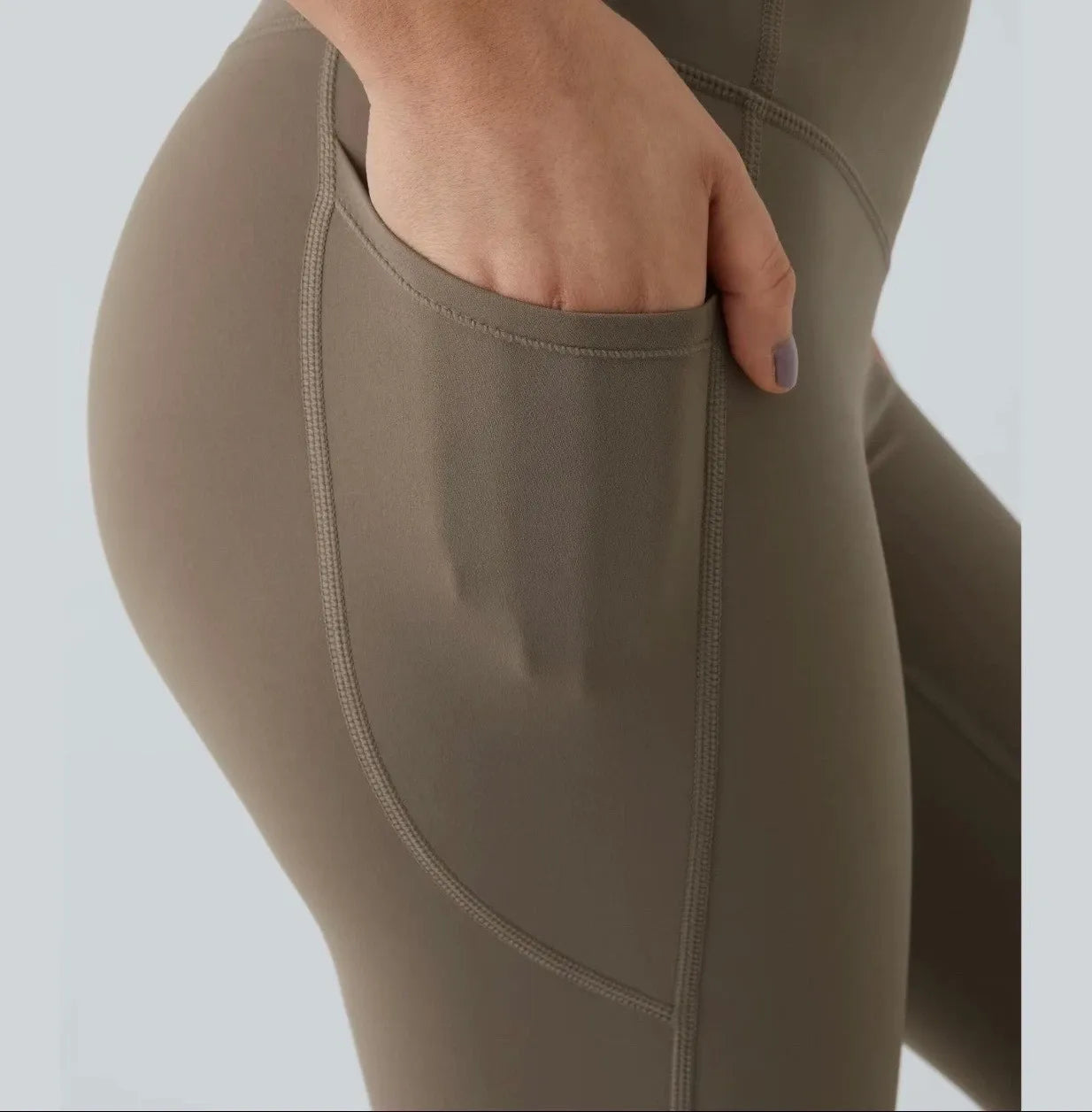 Halara UltraSculpt High Waisted Butt Lifting Tummy Control Pocket Shaping Workout