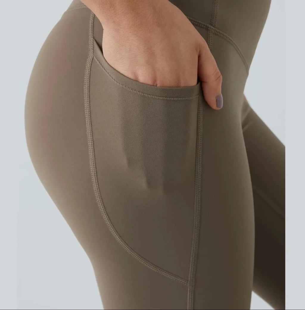 Halara UltraSculpt High Waisted Butt Lifting Tummy Control Pocket Shaping Workout